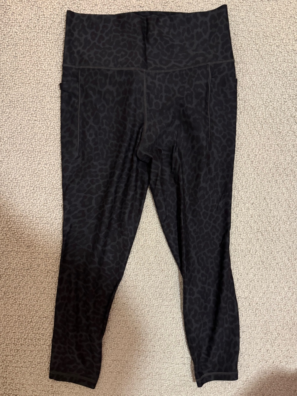 Athleta Salutation Stash High Rise 7/8 Legging